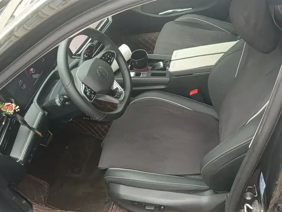 Volkswagen Magotan 2025 из CN, фото 9