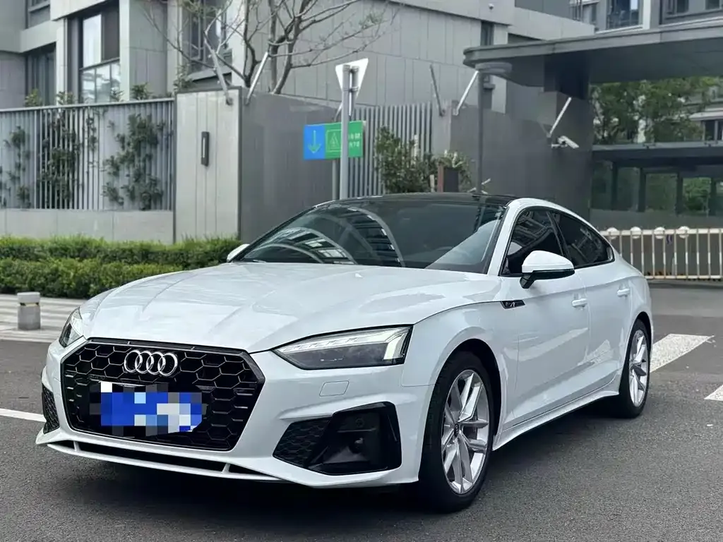 Audi A5 (Import) — фото 1