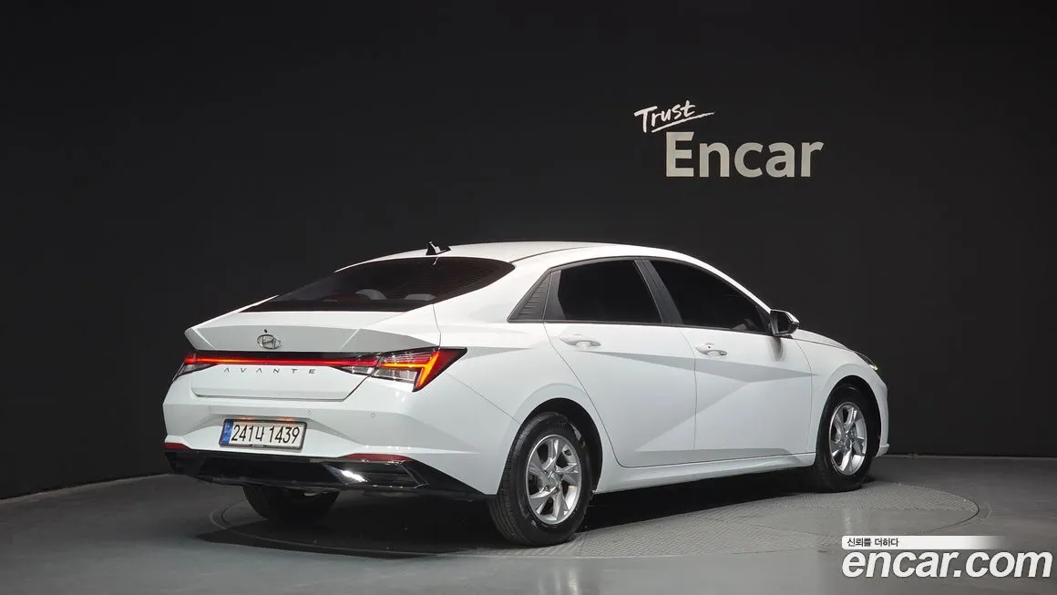 Hyundai AVANTE — фото 2