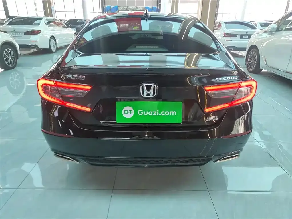 Honda Accord — фото 6