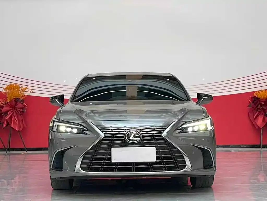 Lexus ES — фото 2