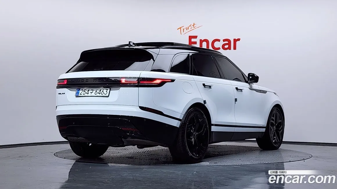Land Rover Range Rover Velar — фото 2