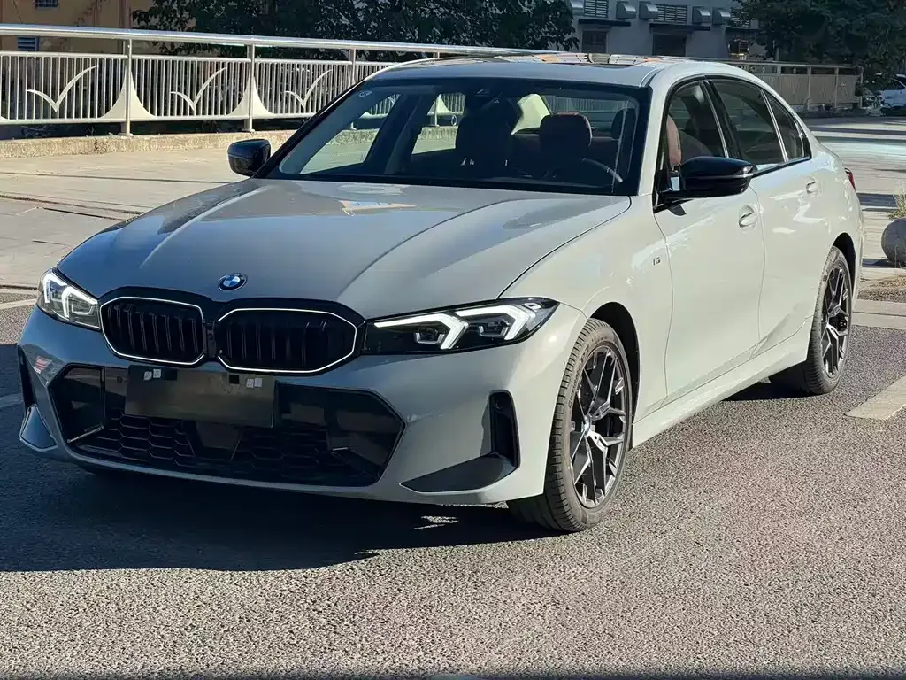 BMW 3 Series — фото 1