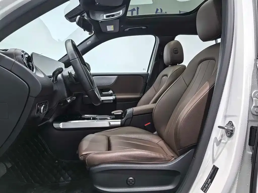Mercedes-Benz GLB 2023 из CN, фото 7