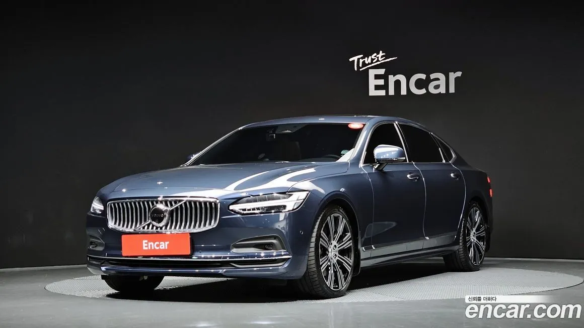 Volvo S90 — фото 1