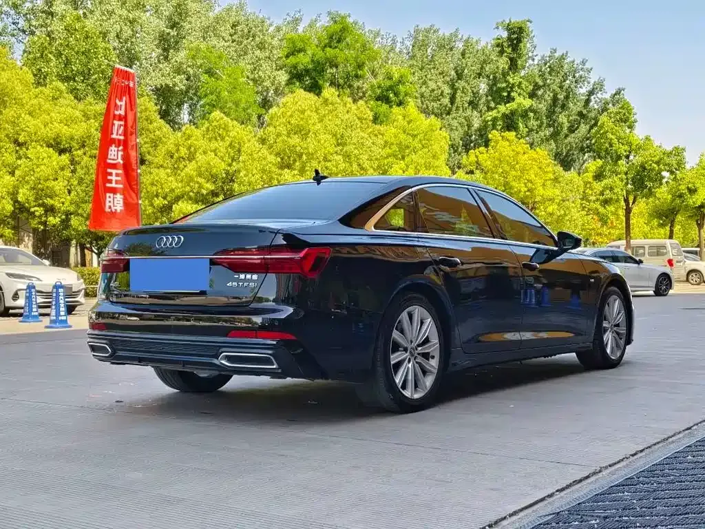 Audi A6L 2021 из CN, фото 4