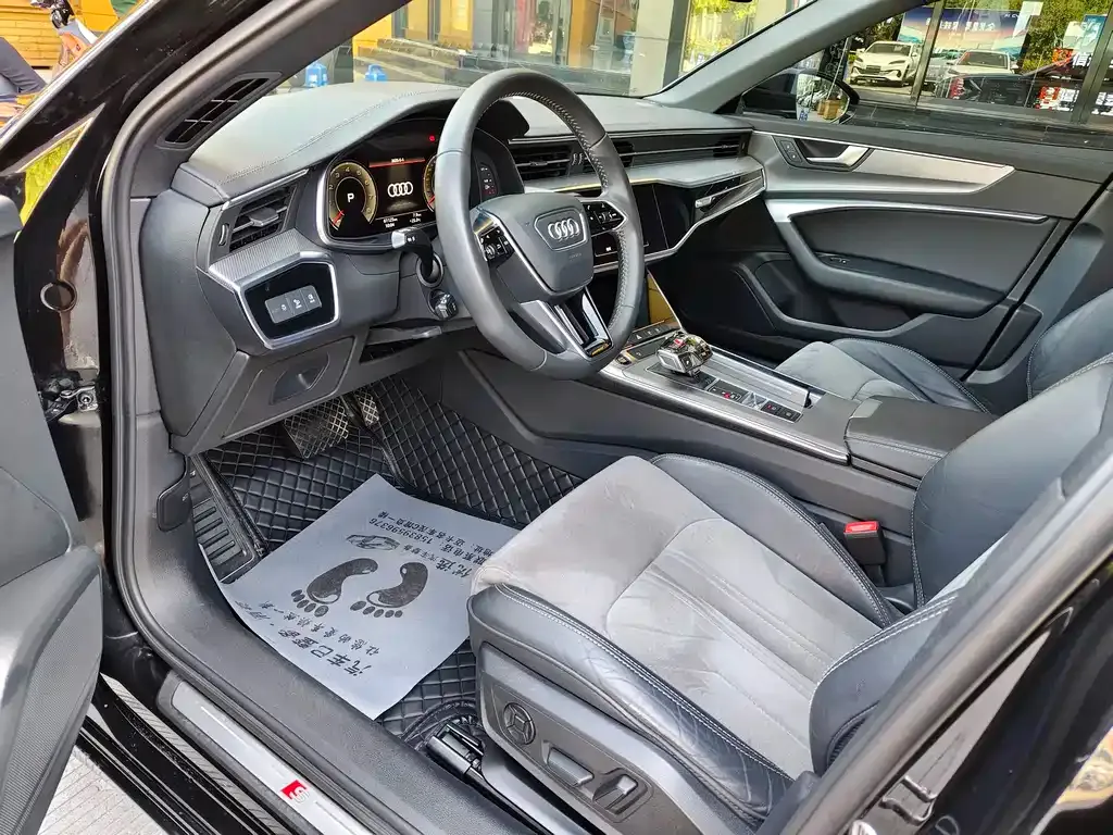 Audi A6L 2021 из CN, фото 7