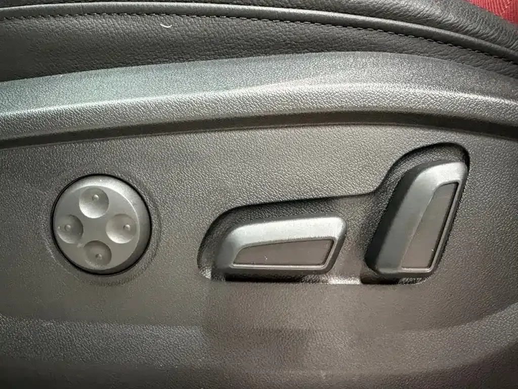 Audi Q2L 2021 из CN, фото 10