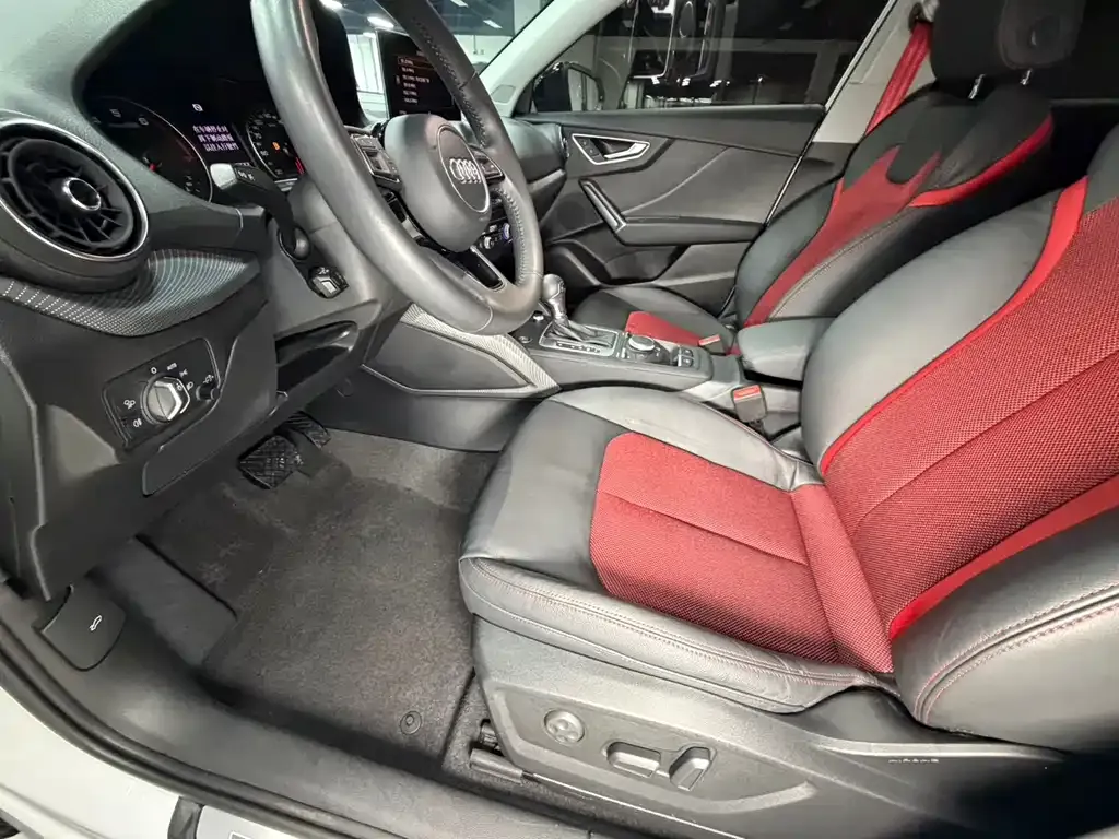Audi Q2L 2021 из CN, фото 9