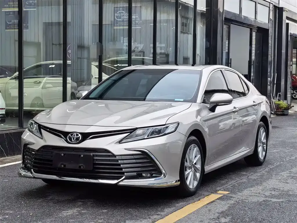 Toyota Camry 2022 из CN, фото 2