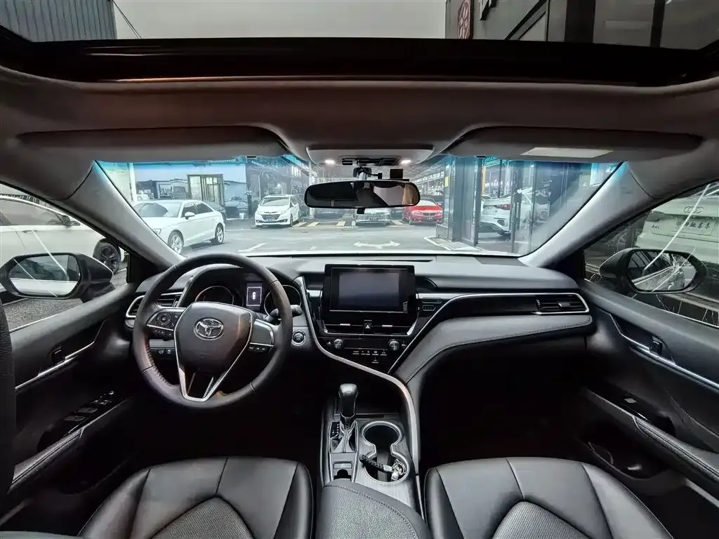 Toyota Camry 2022 из CN, фото 9
