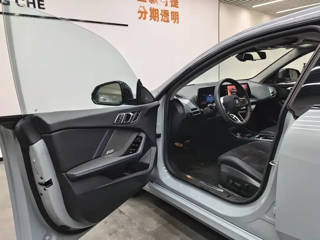 BMW 2 Series 2025 из CN, фото 7