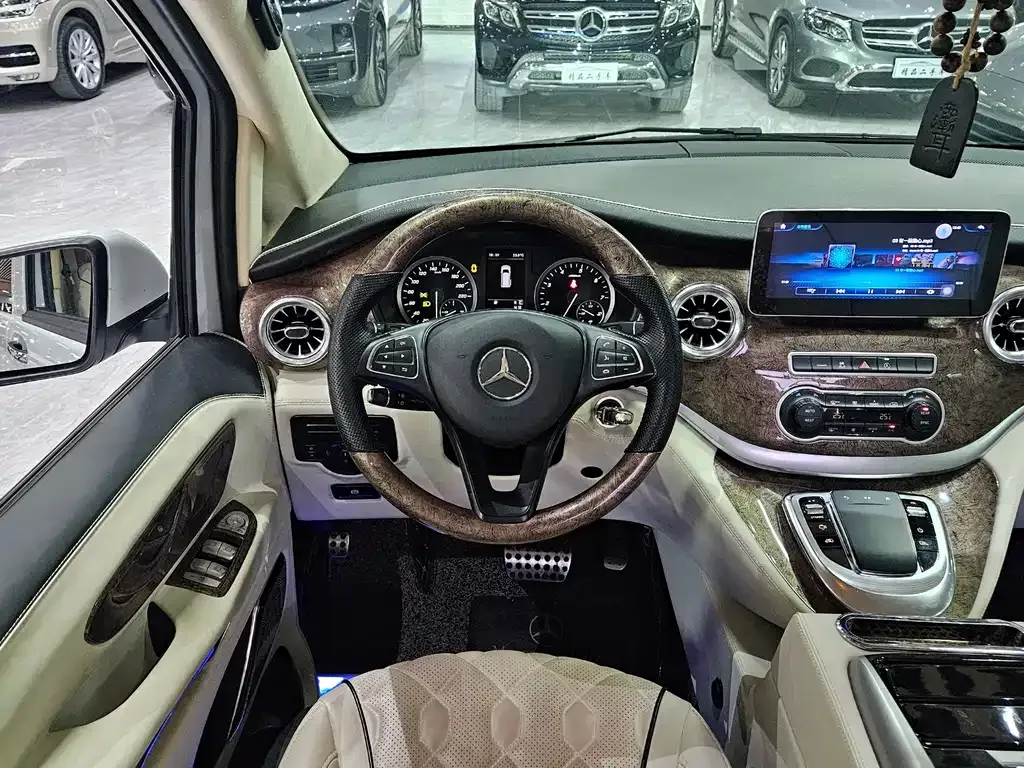 Mercedes-Benz Vito 2021 из CN, фото 8