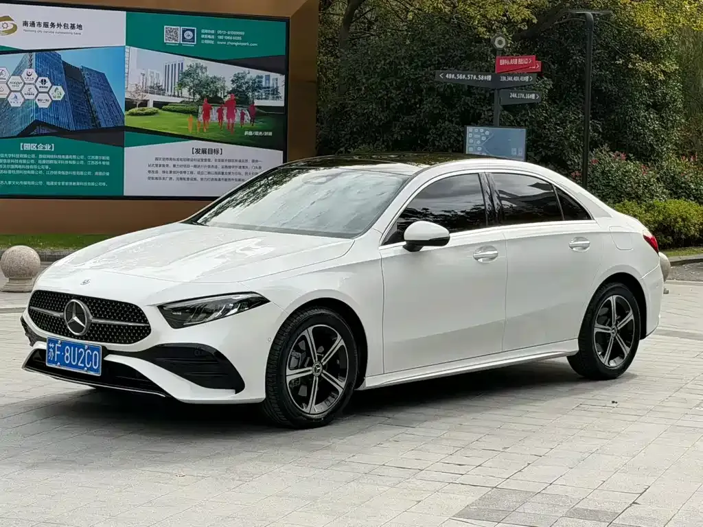 Mercedes-Benz A-Class — фото 1