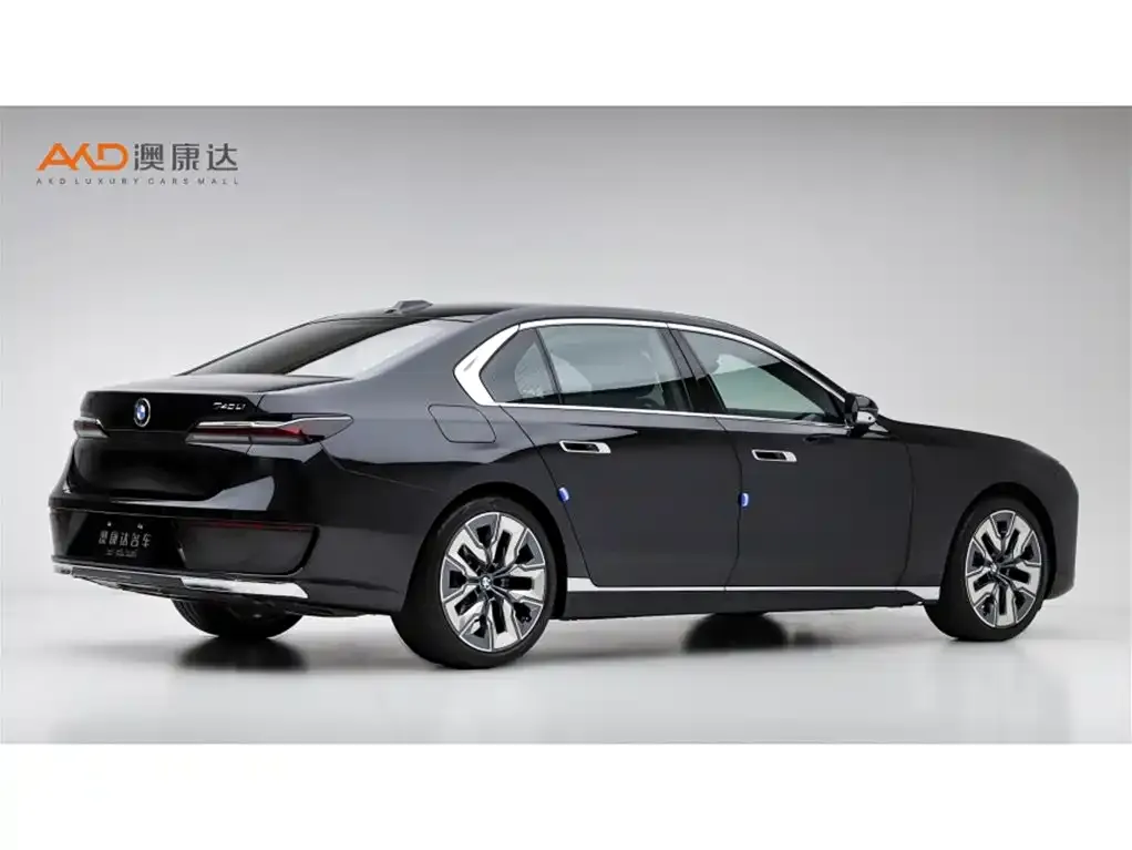 BMW 7 Series 2024 из CN, фото 3