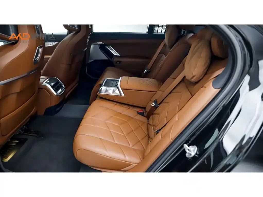 BMW 7 Series 2024 из CN, фото 7