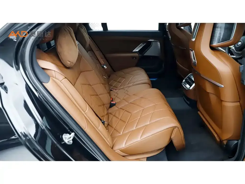 BMW 7 Series 2024 из CN, фото 8