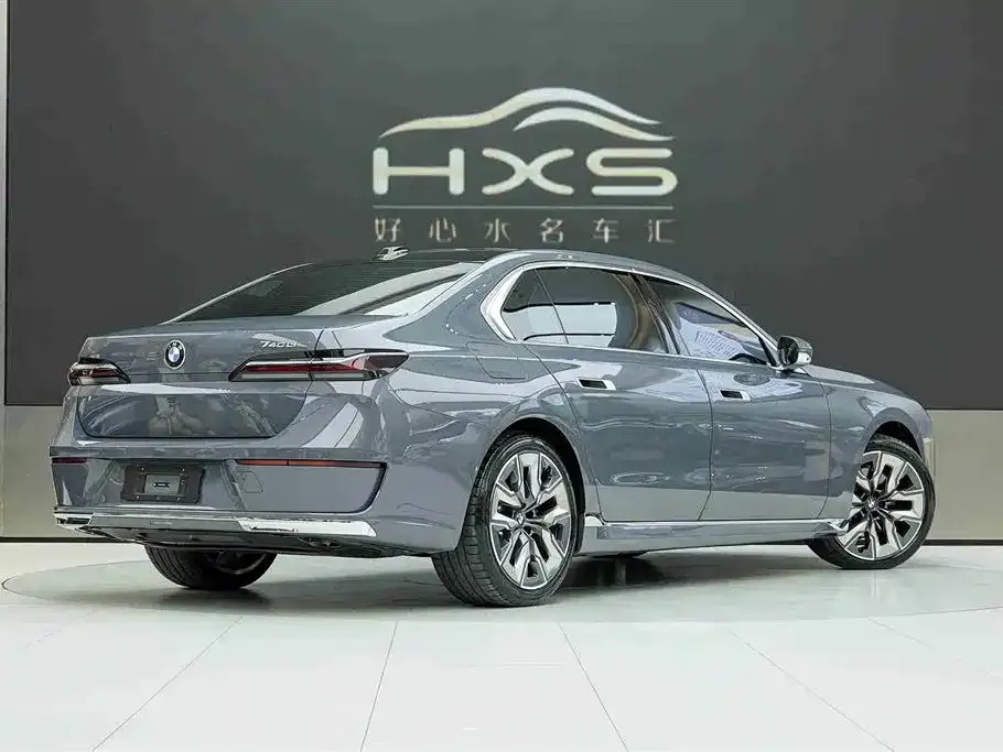 BMW 7 Series 2024 из CN, фото 4