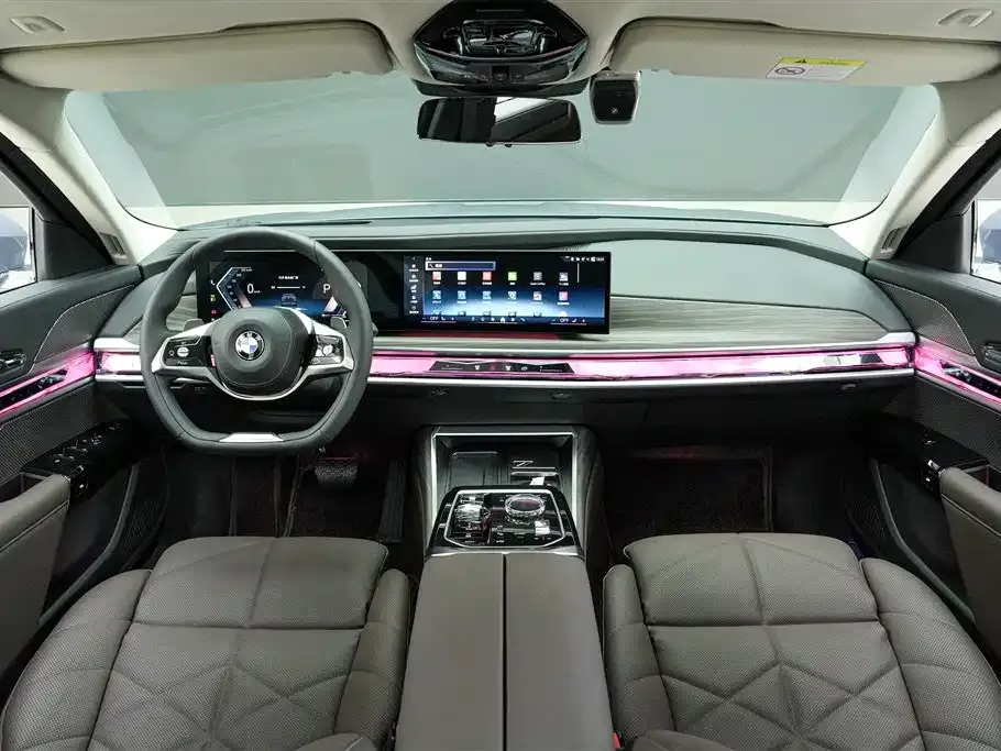 BMW 7 Series 2024 из CN, фото 6