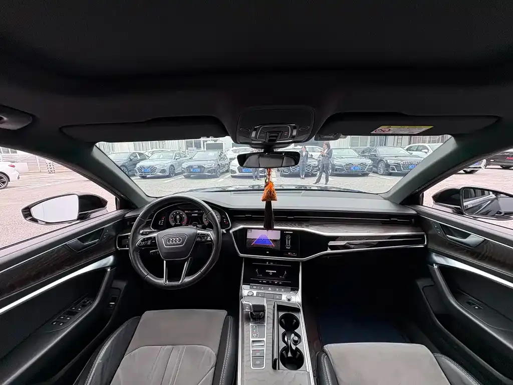 Audi A6L 2021 из CN, фото 6