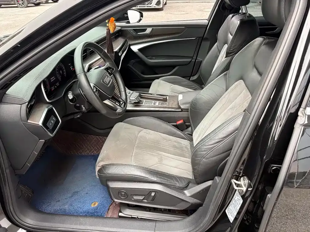Audi A6L 2021 из CN, фото 7