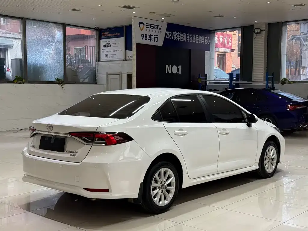 Toyota Corolla 2023 из CN, фото 4