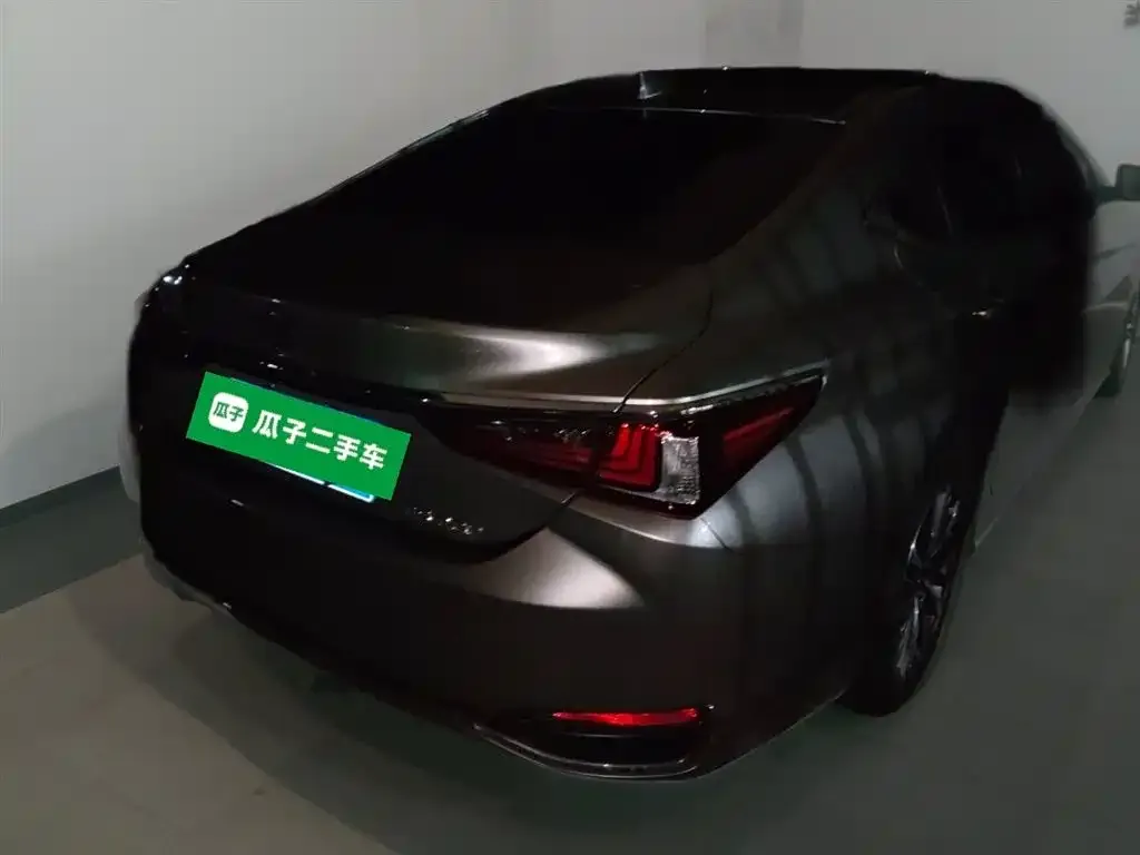 Lexus ES 2023 из CN, фото 7