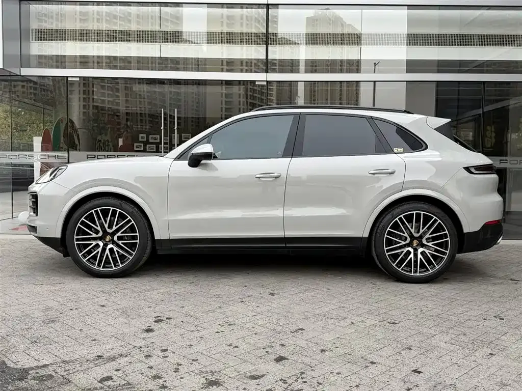 Porsche Cayenne 2025 из CN, фото 3