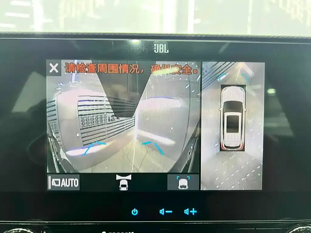 Toyota Crown Kluger 2022 из CN, фото 8