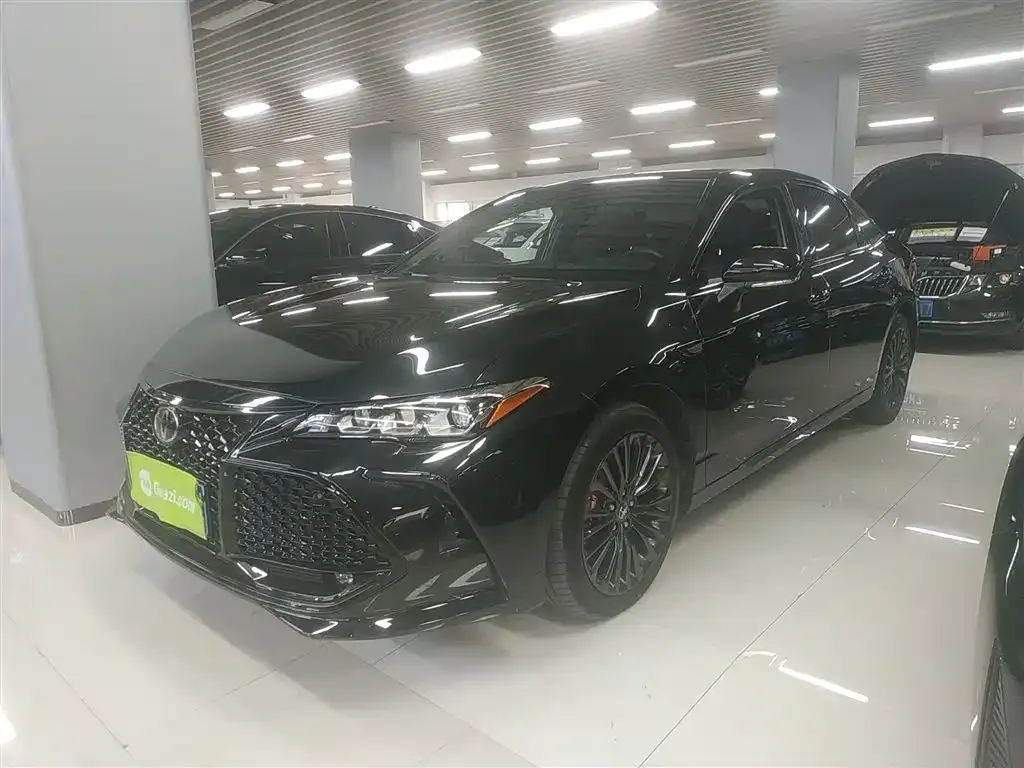 Toyota Avalon 2022 из CN, фото 1