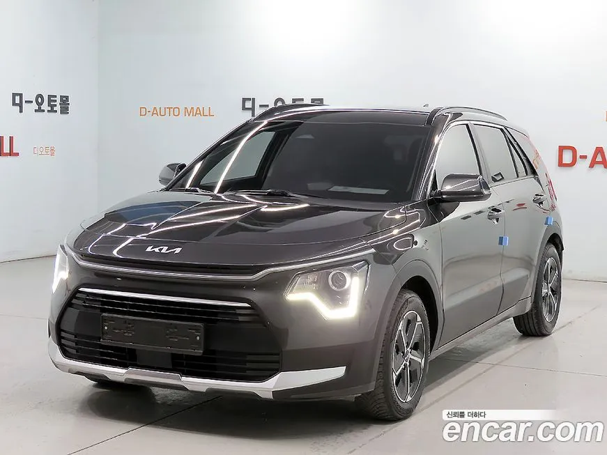 Kia Niro — фото 1
