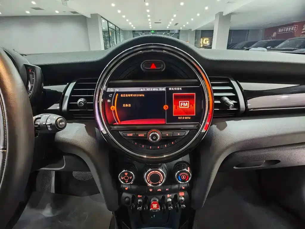 MINI Cooper (3-door) 2021 из CN, фото 10