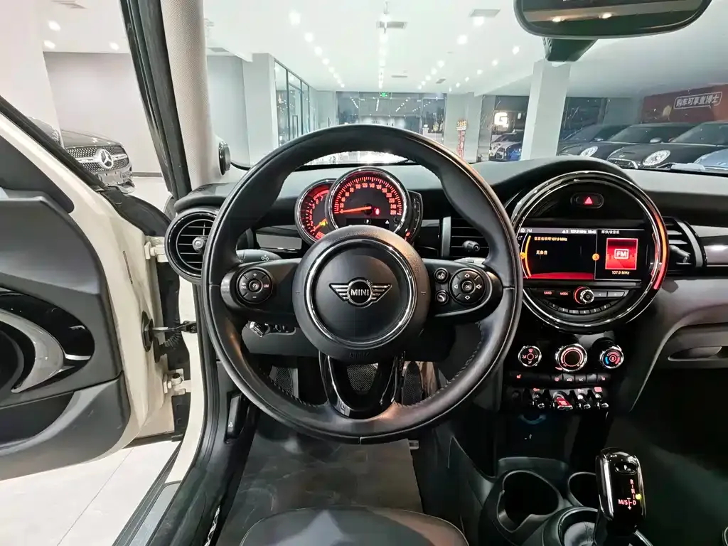 MINI Cooper (3-door) 2021 из CN, фото 9