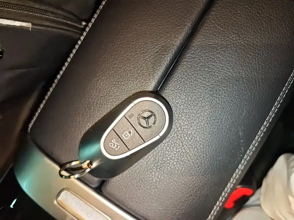 Mercedes-Benz C-Class 2024 из CN, фото 9