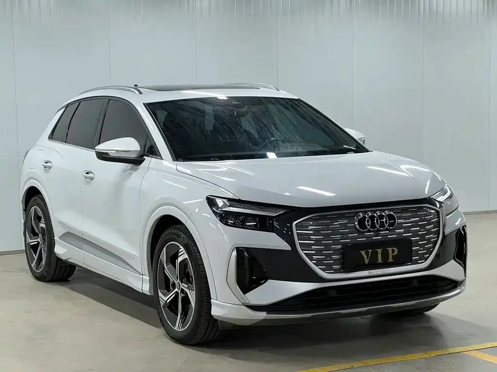 Audi Q4 e-tron — фото 3