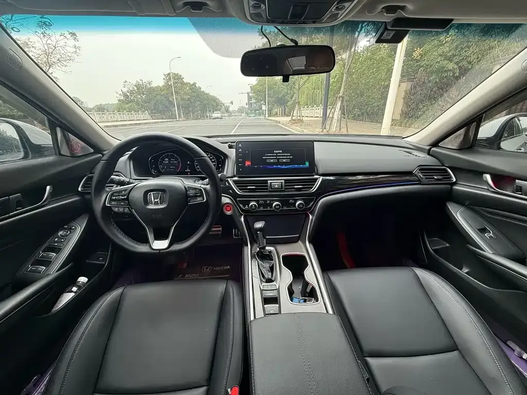 Honda Accord 2023 из CN, фото 10