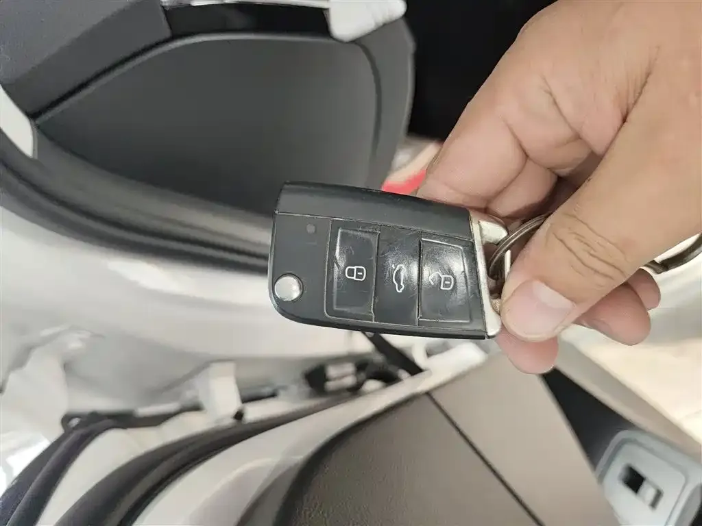 Volkswagen Tiguan L 2022 из CN, фото 9