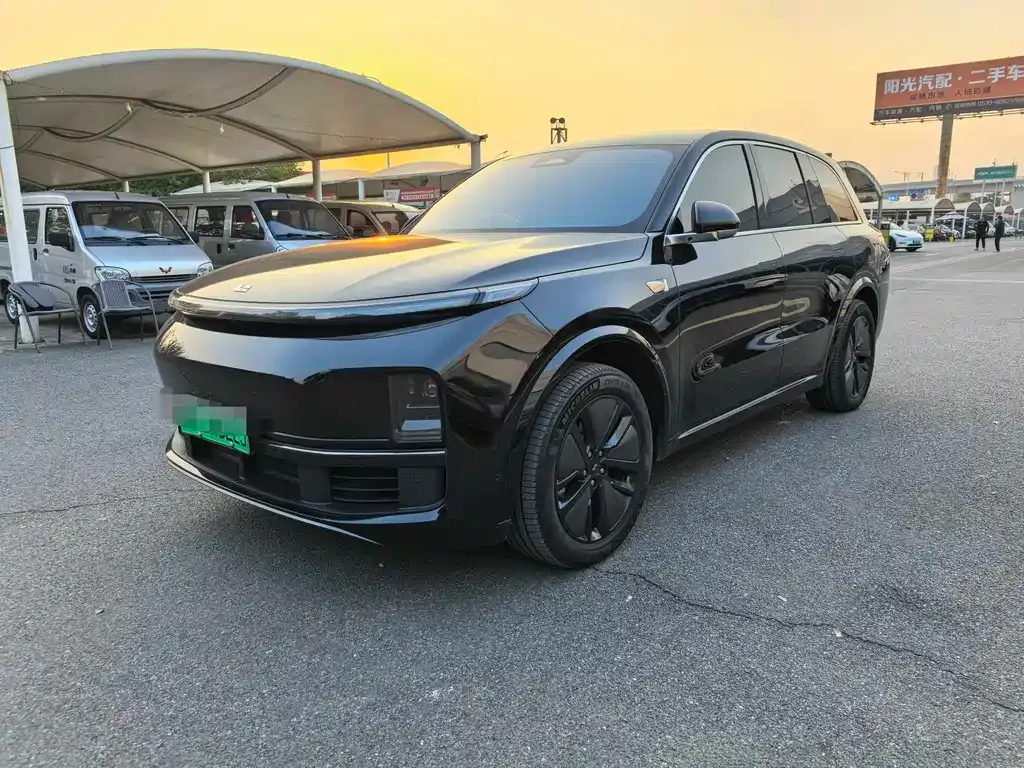 Li Auto L8 2024 из CN, фото 1
