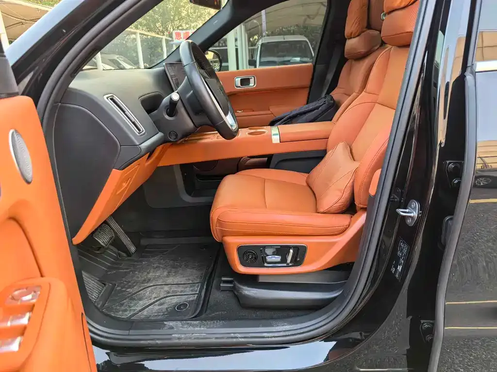 Li Auto L8 2024 из CN, фото 4