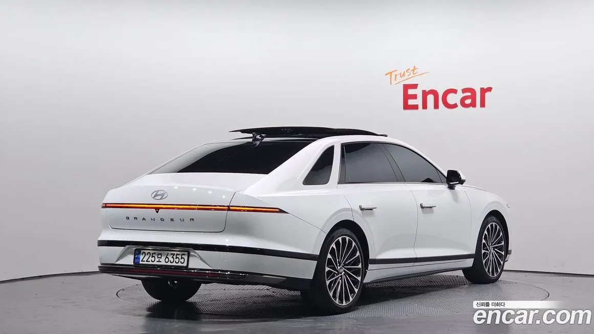 Hyundai Grandeur 2023 из KR, фото 2