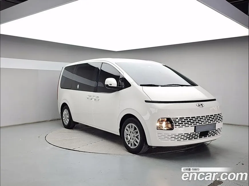 Hyundai Staria — фото 3