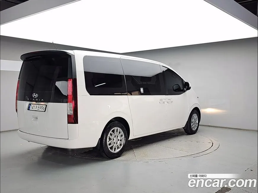 Hyundai Staria — фото 4