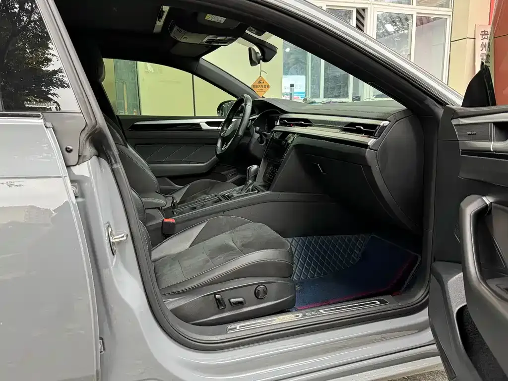 Volkswagen CC 2022 из CN, фото 7