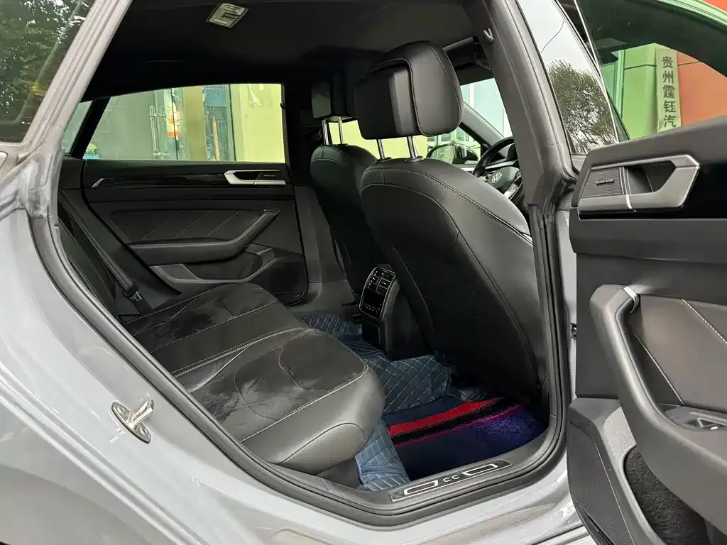 Volkswagen CC 2022 из CN, фото 8