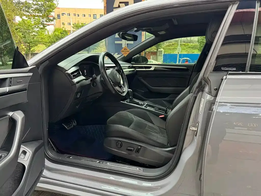 Volkswagen CC 2022 из CN, фото 9
