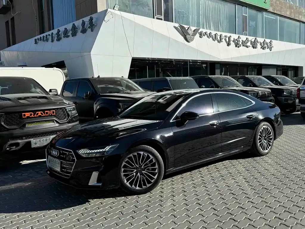 Audi A7L 2024 из CN, фото 1