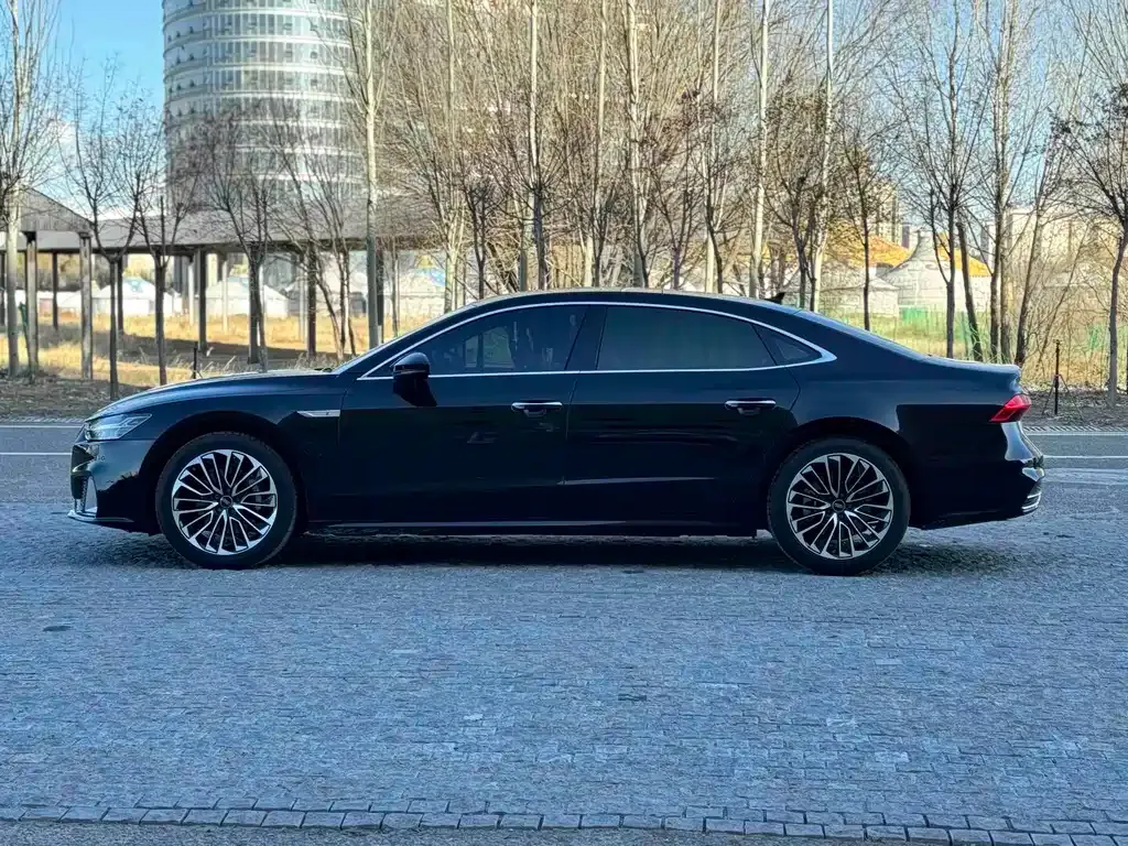 Audi A7L 2024 из CN, фото 10