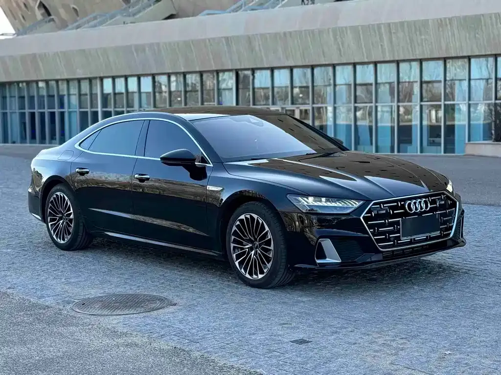 Audi A7L 2024 из CN, фото 3