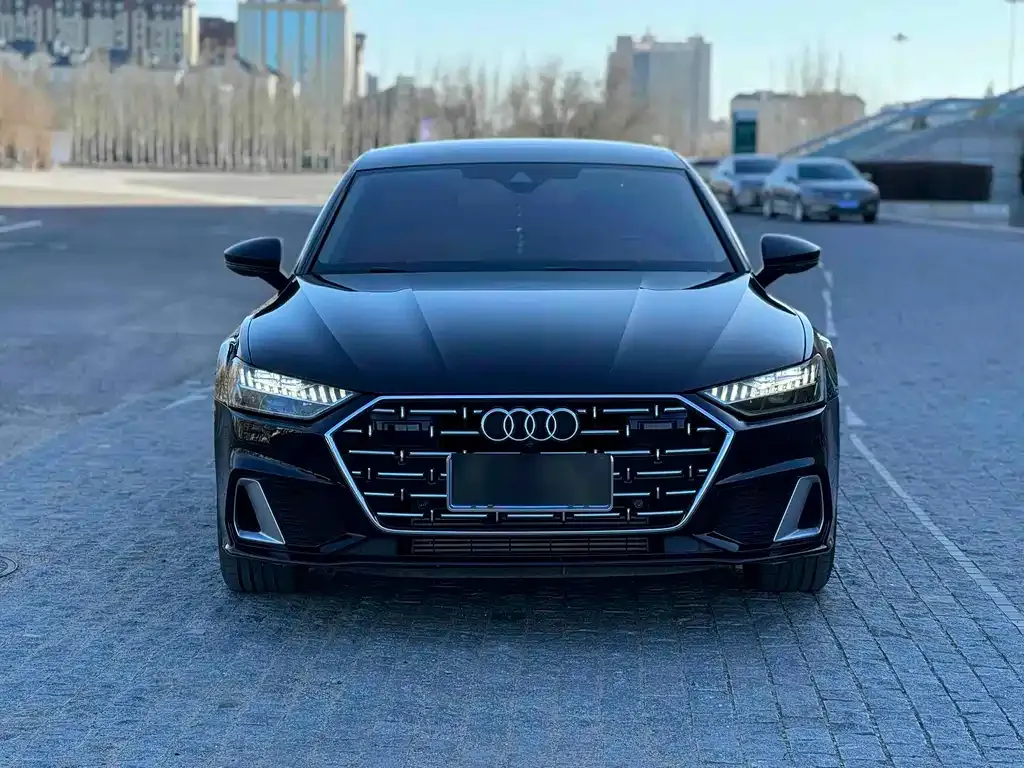 Audi A7L 2024 из CN, фото 4