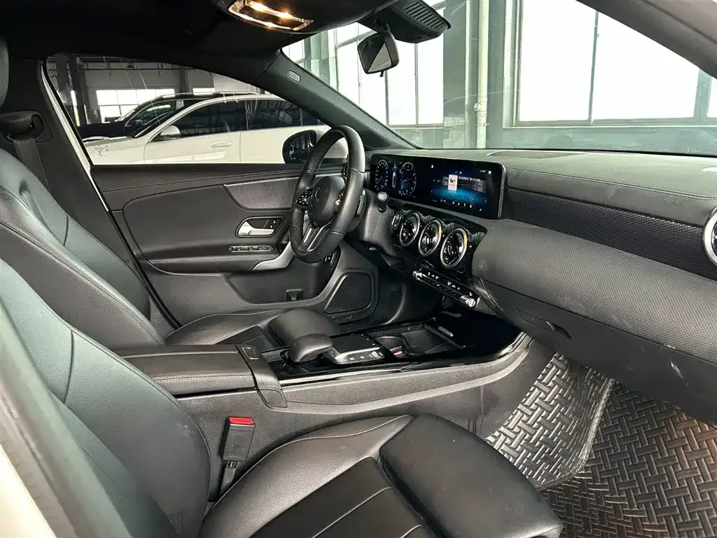 Mercedes-Benz A-Class 2022 из CN, фото 6